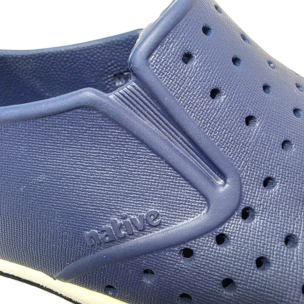 Native Navy Perforated Slip-On Shoes Unisex Mens Sz 7 Women's Size 9 Lightweight - Picture 11 of 12